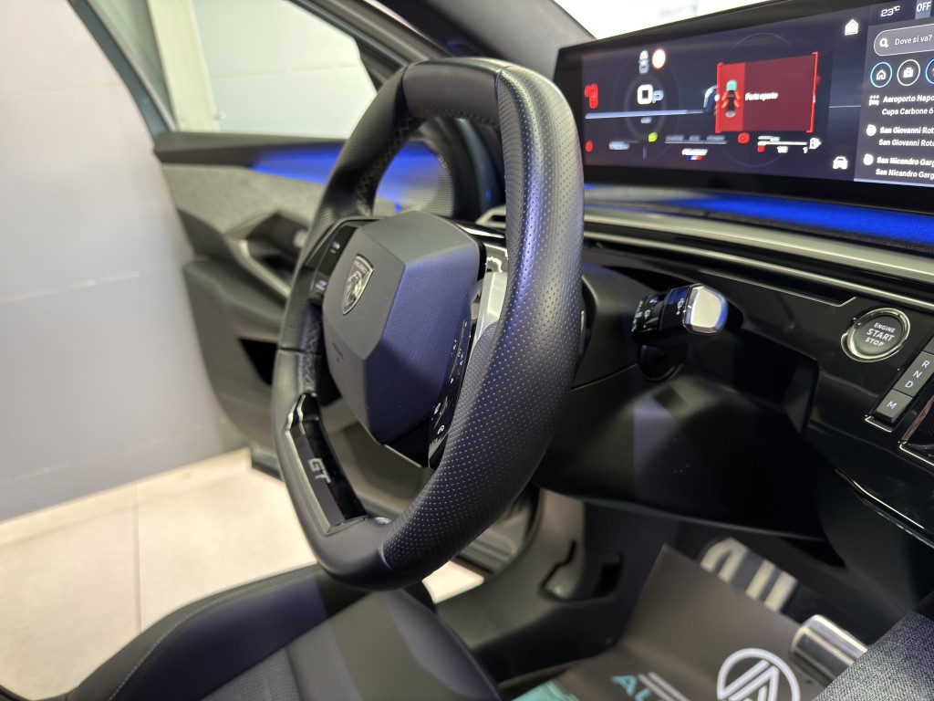 PEUGEOT 3008 1200 HYBRID 145 CV GT EDCS6